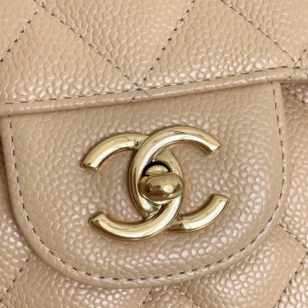 ❌SOLD❌Selling Chanel Jumbo Classic flap bag - Picture 7 of 16